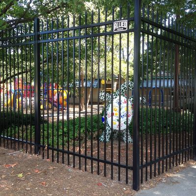 গ্যালভানাইজড বাঁধা লোহা বাগান ইস্পাত নলাকার বেড়া