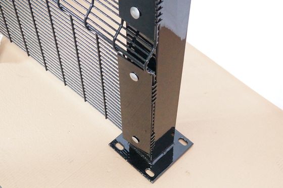 L2.2m সেমি সার্কেল এন্টি ক্লাইম্বিং বেড়া প্যানেল 358 জাল বেড়া পিভিসি লেপ