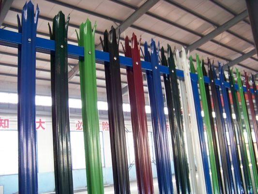 আলংকারিক পিভিসি লেপযুক্ত গ্যালভানাইজড স্টিল প্যালিসেড বেড়া বাগান ইউরোপ