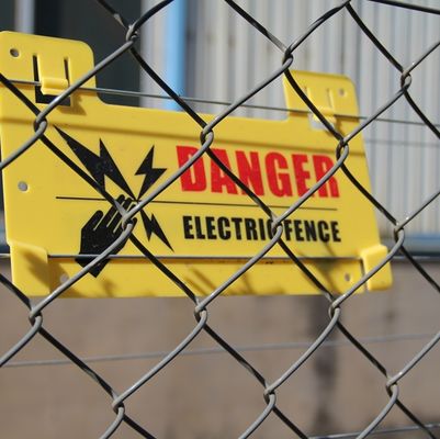 অ্যালুমিনিয়াম ফ্রেমের সাথে হালকা ওজনের প্রান্ত সুরক্ষা বাধা