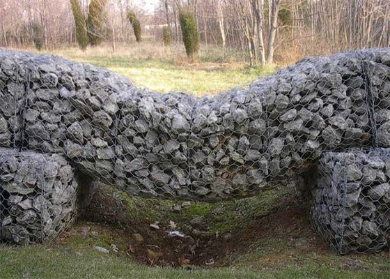 H1.5m ডাবল বাঁকা 4 মিমি গ্যাবিয়ন বাস্কেট গ্যাবিয়ন জাল বানিংস