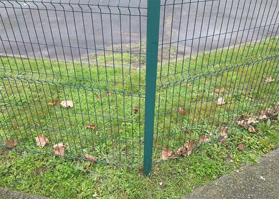 গ্যালভানাইজড RAL6005 সবুজ V Mesh বেড়া 2.5m প্রস্থ বৃত্তাকার পোস্ট