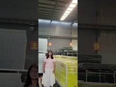 স্ব-সমর্থক বেস সহ প্রান্ত সুরক্ষা বাধা